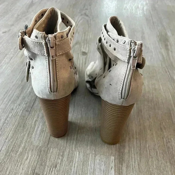 Womens JustFab Studded Beige Ankle Boots - 10 - Picture 7 of 11